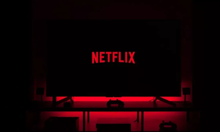 Netflix yöneticileri, reklam destekli aboneliklerin bazı içeriklerden yoksun olacağını söylüyor