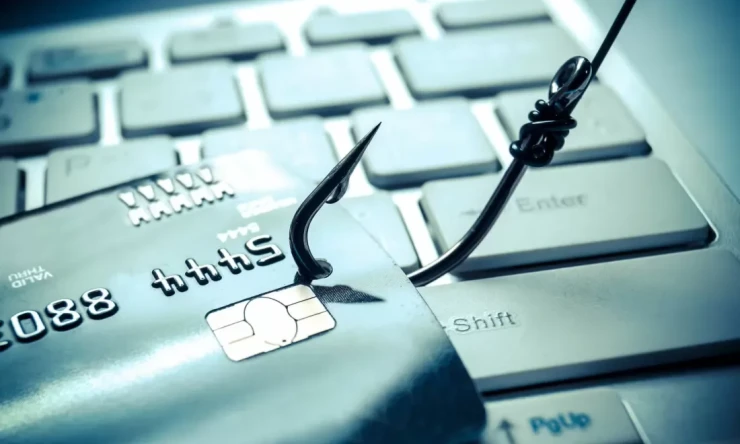 Bilgisayar korsanları, kullanıcı verilerini çalmak için güvenli olmayan Amex ve Snapchat sitelerini hedefliyor