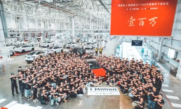 Elon Musk, Tesla'nın bir milyonu Çin'de üretilen 3 milyondan fazla araç ürettiğini söyledi