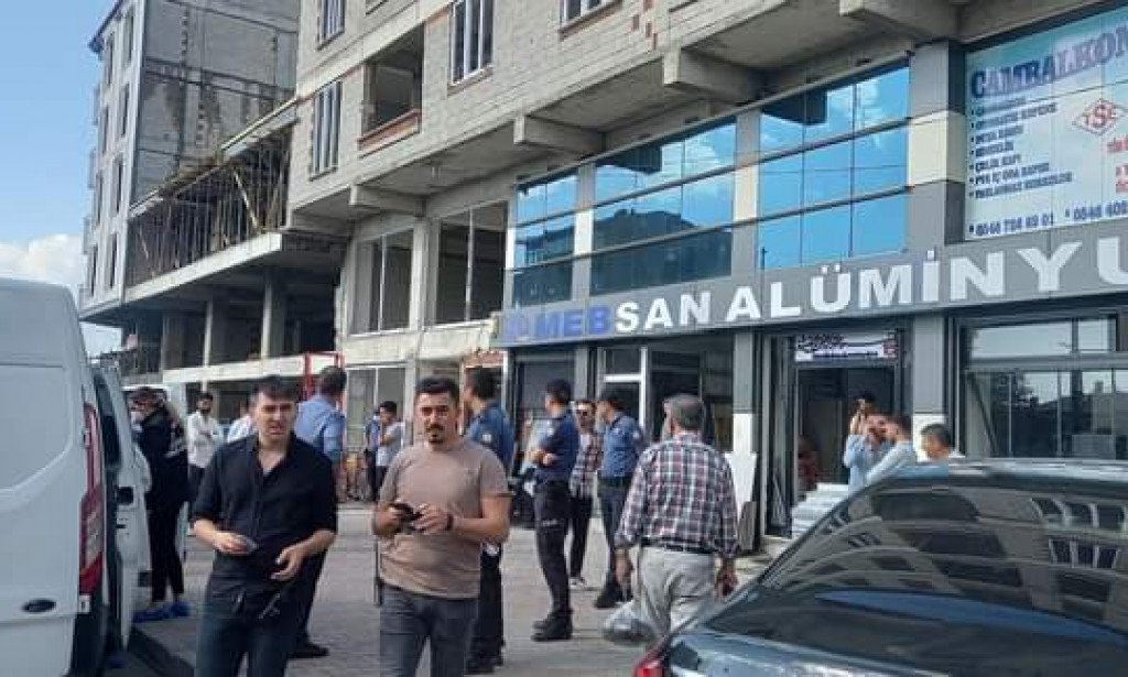 İNŞAATTA ERKEK CESEDİ BULUNDU