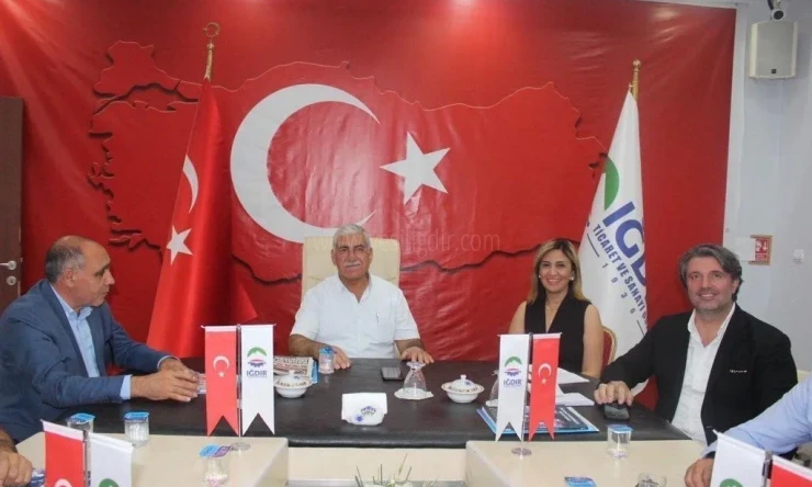 Güven Tazeledi Başkan Kamil Arslan Mazbatasını Aldı