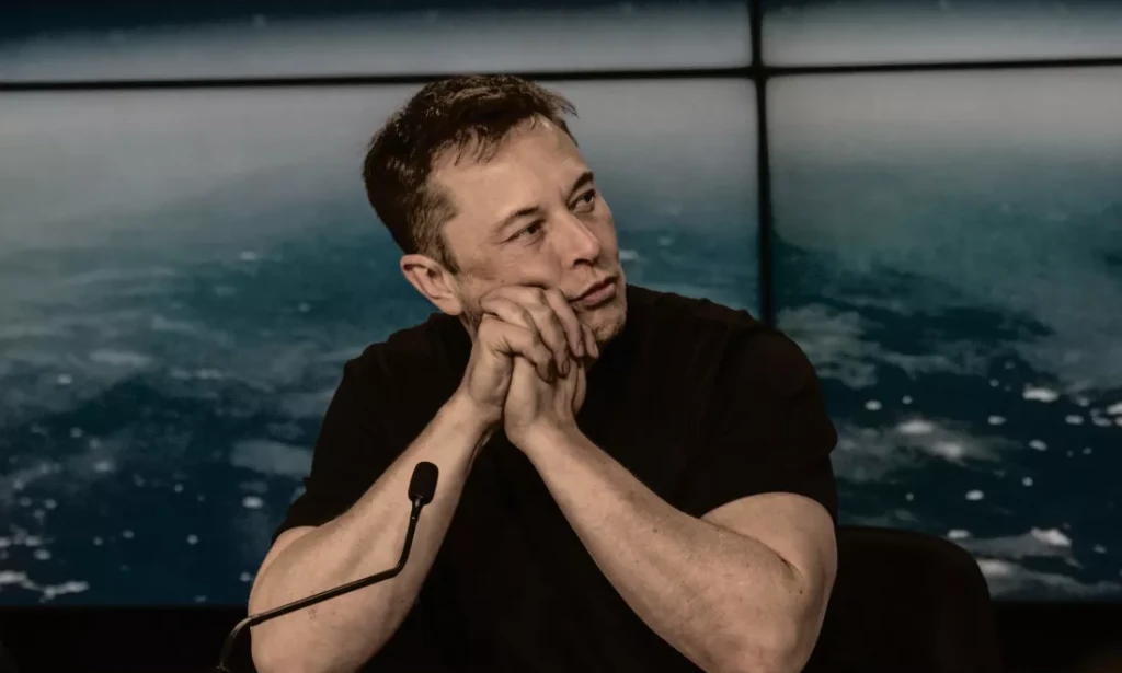 Elon Musk, servetinin 200 milyar dolar azaldığını gören tarihteki ilk kişi oldu