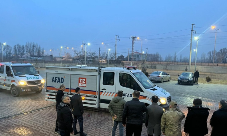 Iğdır'da AFAD, UMKE ve İtfaiye ekipleri Deprem Bölgesine Gönderildi