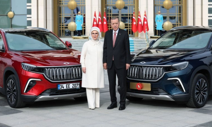 Cumhurbaşkanı Erdoğan'a Togg Teslim Edildi