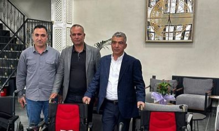 Alagöz'ün Akülü Sandalye Bağışı