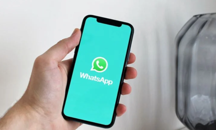Eğlenceye Yeni Bir Boyut: WhatsApp'ta Fotoğraflar Sticker Olarak Hayat Buluyor!