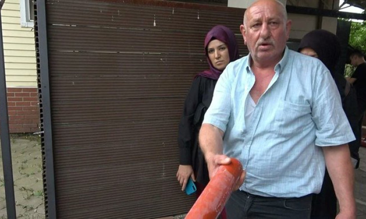 Bursa'da Kurbanlık Hissesiyle Bin 700 Kişi Mağdur Edildi: Restoran Bozuk Salam Dağıttı!