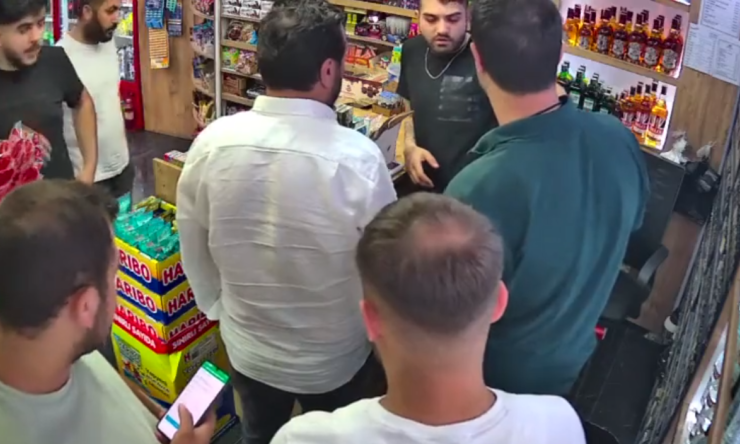 Esenyurt'ta Tekel Bayisine Saldırı: 2 Ölü, 1 Yaralı