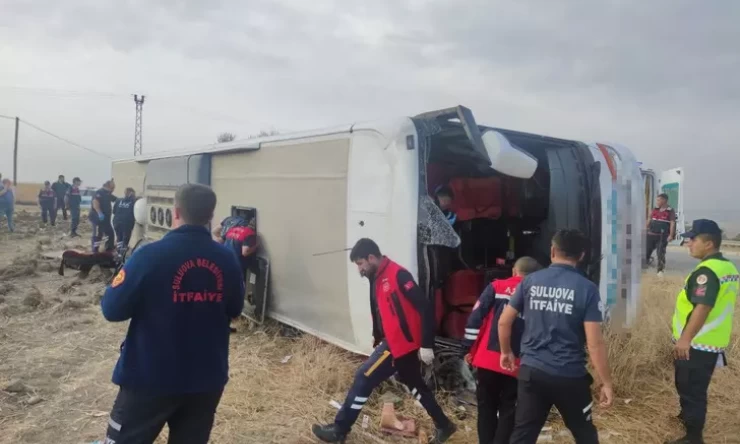 Amasya'da Yolcu Otobüsü Kaza Yaptı! 6 Kişi Hayatını Kaybetti, 35 Kişi Yaralandı