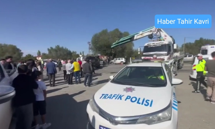 Kaza: 10 Yaralı Iğdır