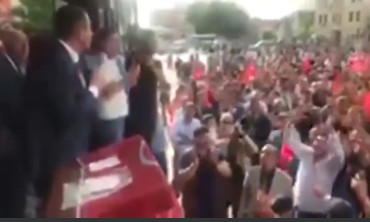 Yaşar Karadağ'a Tahir Kavri Eleştirisi Yazık o oldu be kardeş