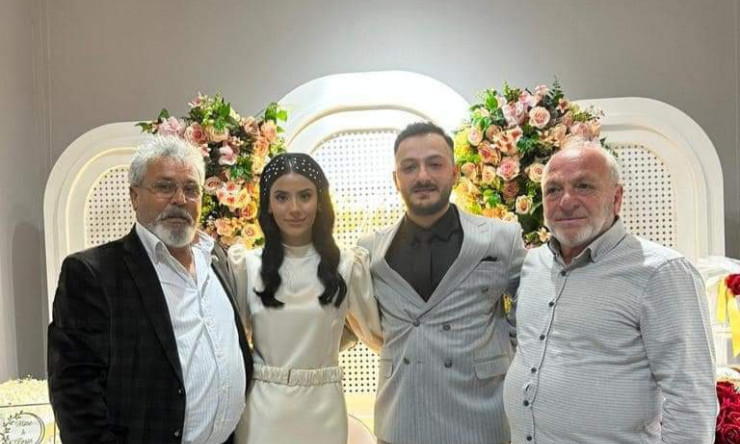 "Hacı Halim Başak'ın kızının iki aile sözü yapıldı"