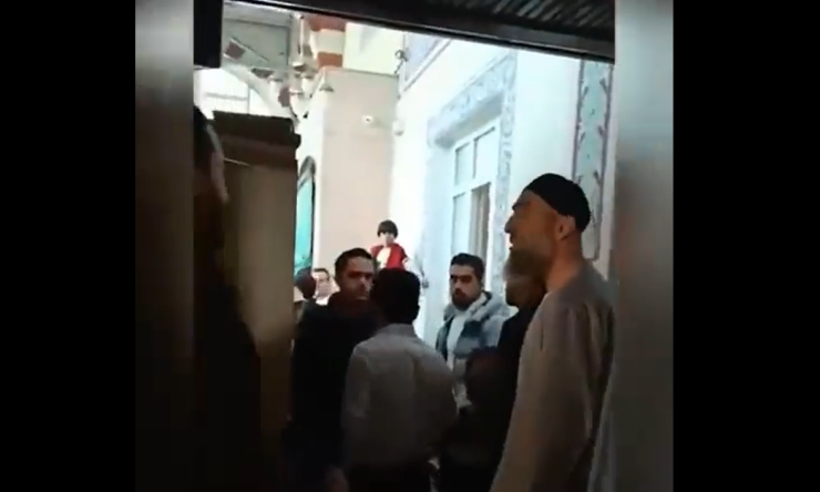 Esenler Merkez Camisi'nde Tarihi Tartışma: "Neden Atatürk'ü Anmıyorsunuz?"