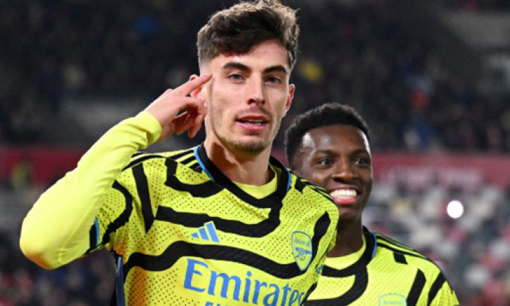 Arsenal Premier Lig'de Zirveye Yükseldi: Brentford'a Geçilen Son Dakika Golüyle Liderlik Koltuğuna Oturdu