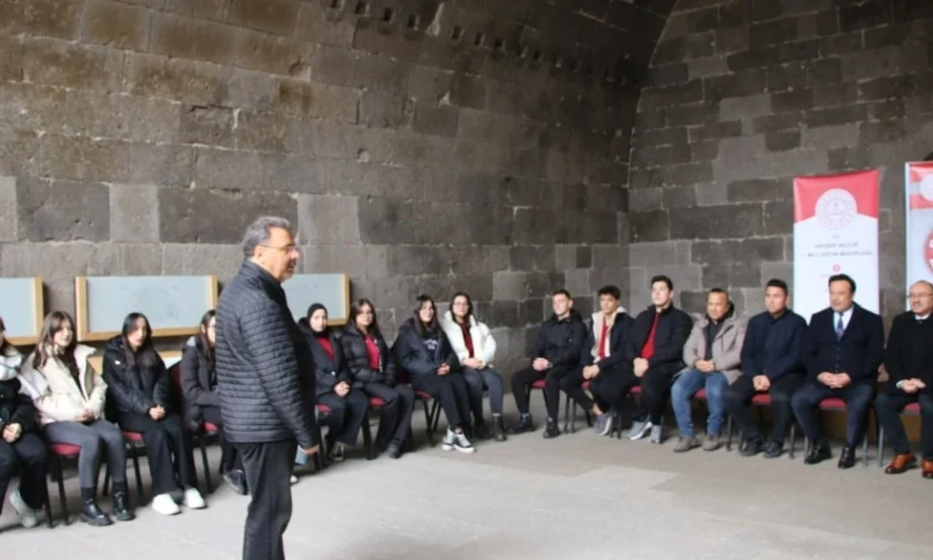 Kayseri'de Tarihi Mekanda Tarih Dersi