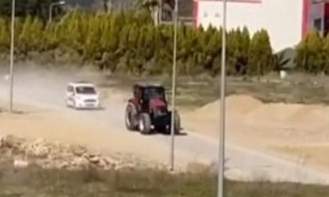 Ehliyetsiz ve Alkollü Sürücü, Traktörüyle Polisten Kaçtı: 10 Kilometrelik Kovalamaca Kamerada