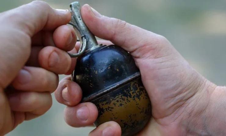 İstanbul Başakşehir’de Gece Yarısı El Bombalı Saldırı: İki İş Yeri Hasar Gördü