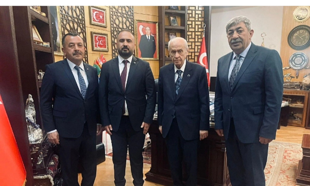 Iğdır Heyeti, MHP Genel Başkanı Devlet Bahçeli'yi Ziyaret Etti: Birlik ve Beraberlik Mesajlarıyla Dolu Buluşma