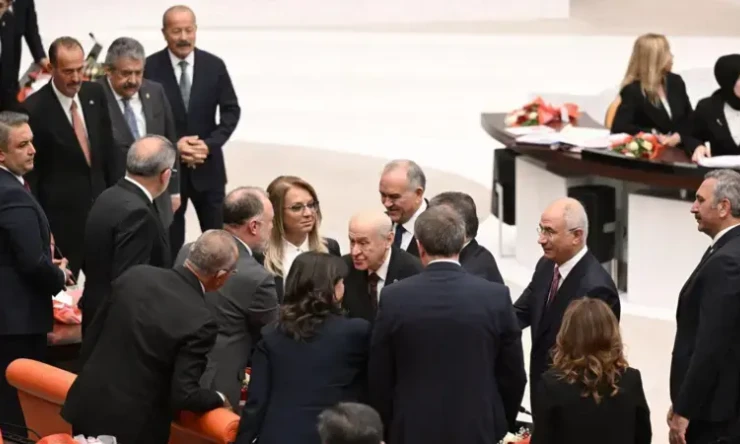 Bahçeli’nin Muhalefetle Yumuşama Hamlesi: Nezaket mi, Stratejik Taktik mi?
