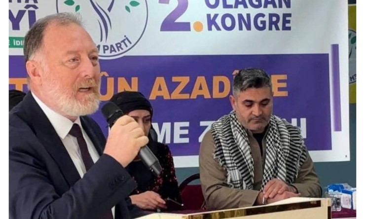 DEM Parti Iğdır İkinci Olağan İl Kongresinde Alya Akkuş ve Deniz Kaynar İl Eş Başkanlıklarına Seçildi