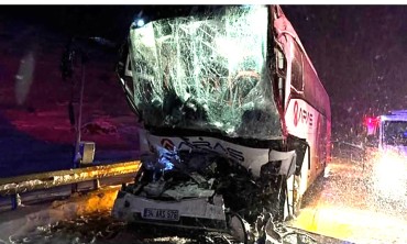 Iğdır’dan İstanbul’a Giden Yolcu Otobüsü Kaza Yaptı: 1 Ölü, 29 Yaralı