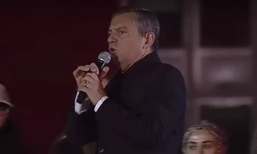 CHP Lideri Özel, Saraçhane'deki Gelişmelerin Ardından Maltepe'de Miting Çağrısı Yaptı