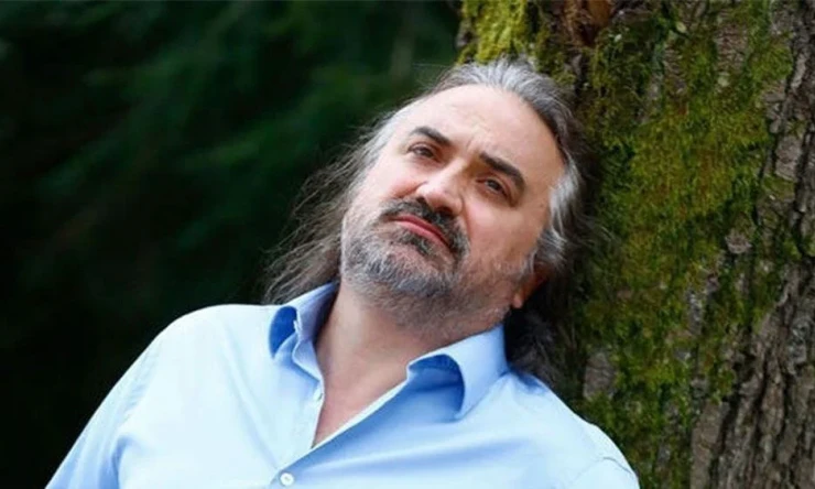 Volkan Konak Konser Sırasında Fenalaşarak Hayatını Kaybetti: KKTC Sağlık Bakanlığı Doğruladı