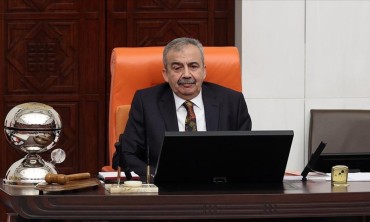 DEM Parti Milletvekili ve Meclis Başkanvekili Sırrı Süreyya Önder Kalp Krizi Geçirdi: Hastanede Tedavisi Sürüyor