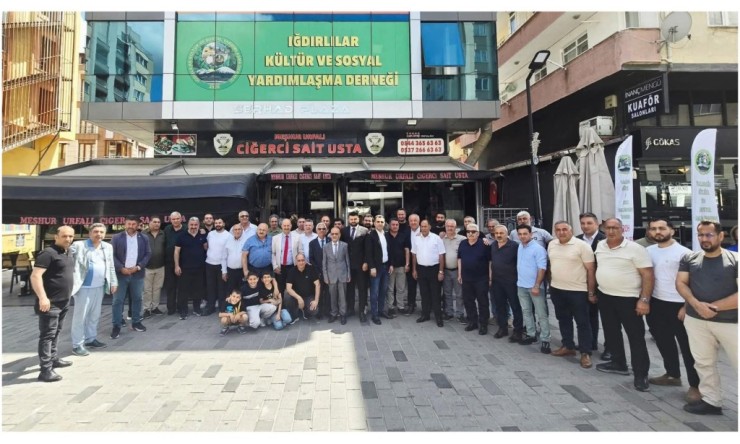 İstanbul’daki Iğdırlılar, Genel Kurulda Bir Araya Geldi: İzzet Kaya ve Yönetimi Katılım Sağladı