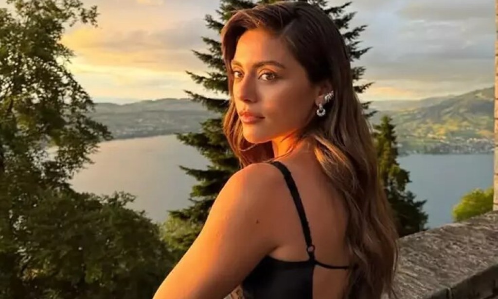 "Kızılcık Şerbeti"nin Gözde Oyuncusu Sıla Türkoğlu, İtalya'da Evliliğe "Evet" Dedi