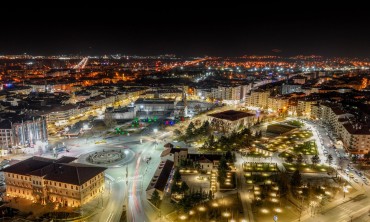 Sivas’ın asırlardır bilinen ve unutulmaya yüz tutmuş lezzeti olan unlu baklava, sofralarda yeniden hak ettiği yeri almaya başladı.
