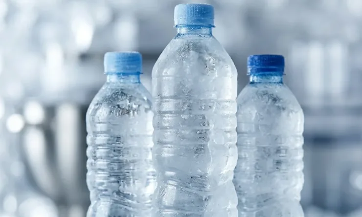 Çatıya Pet Şişe Koyanlar Bedava Yaşıyor, 30 Ülke Kullanıyor ve Elektrik Faturası Ödemiyor!