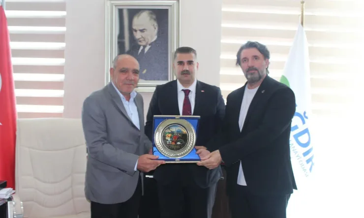CUMHURİYET BAŞSAVCISI MERİÇ DEDE’DEN ODAMIZ YÖNETİM KURULU BAŞKANI KAMİL ARSLAN’A VEDA ZİYARETİ